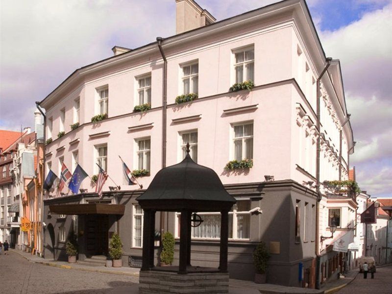 St. Petersbourg Hotel - Small Luxury Hotels Of The World Таллин Экстерьер фото