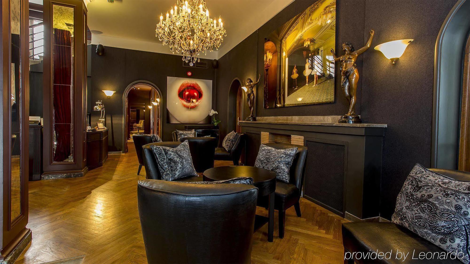 St. Petersbourg Hotel - Small Luxury Hotels Of The World Таллин Экстерьер фото
