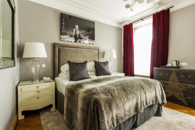 St. Petersbourg Hotel - Small Luxury Hotels Of The World Таллин Экстерьер фото